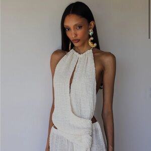 Elegant White Women's Tank Top